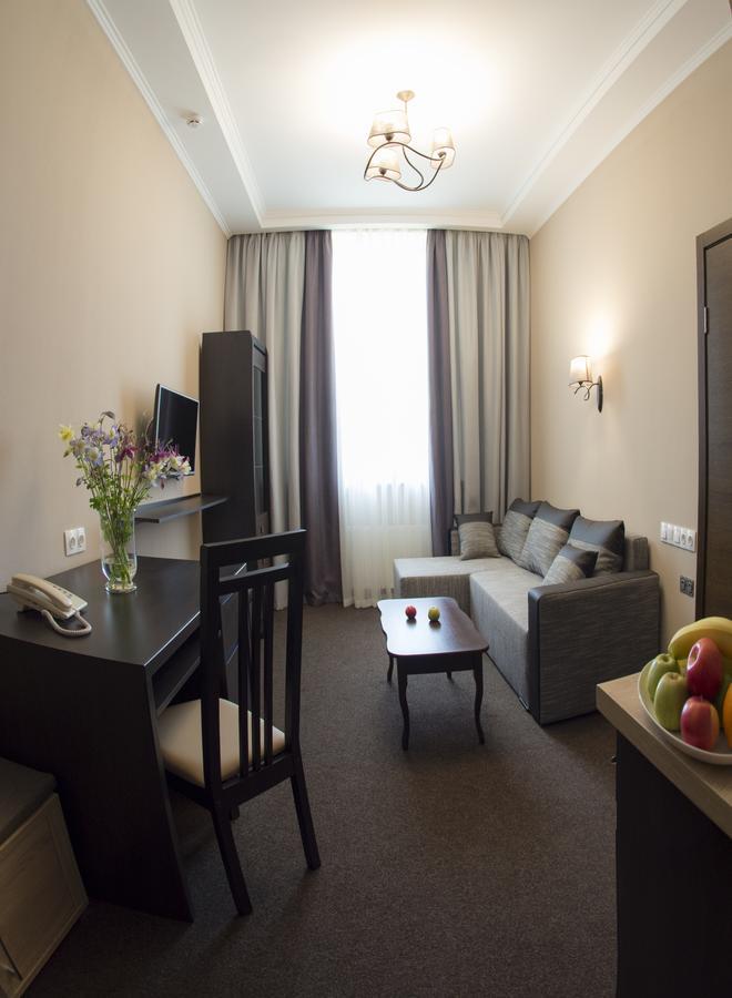 Hotel Florida Kyiv Exterior photo