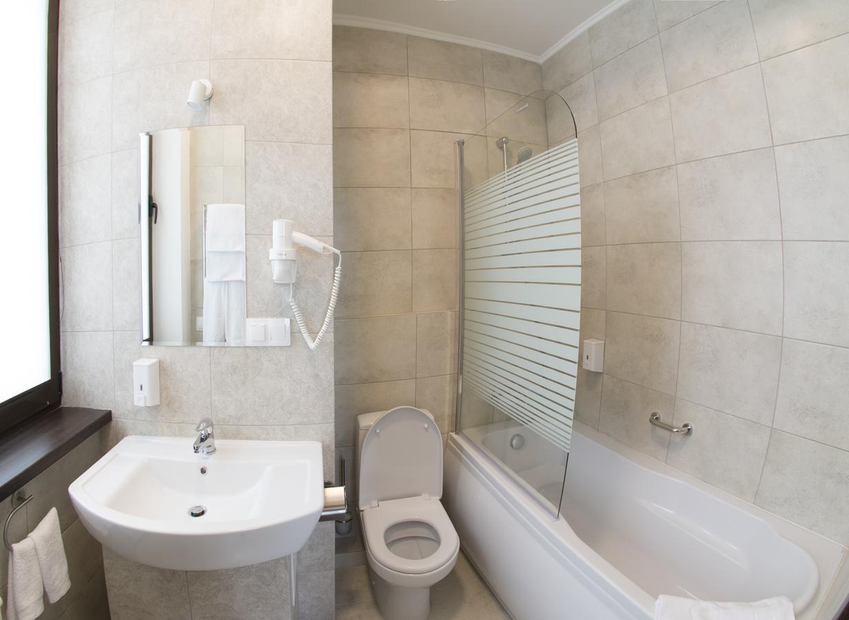 Hotel Florida Kyiv Exterior photo
