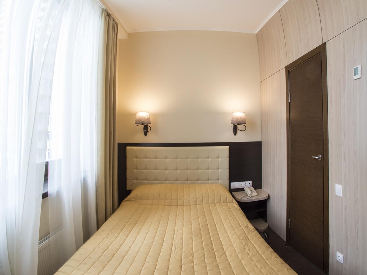 Hotel Florida Kyiv Exterior photo